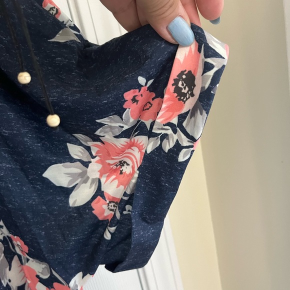 Beautiful floral maxi - Picture 2 of 4